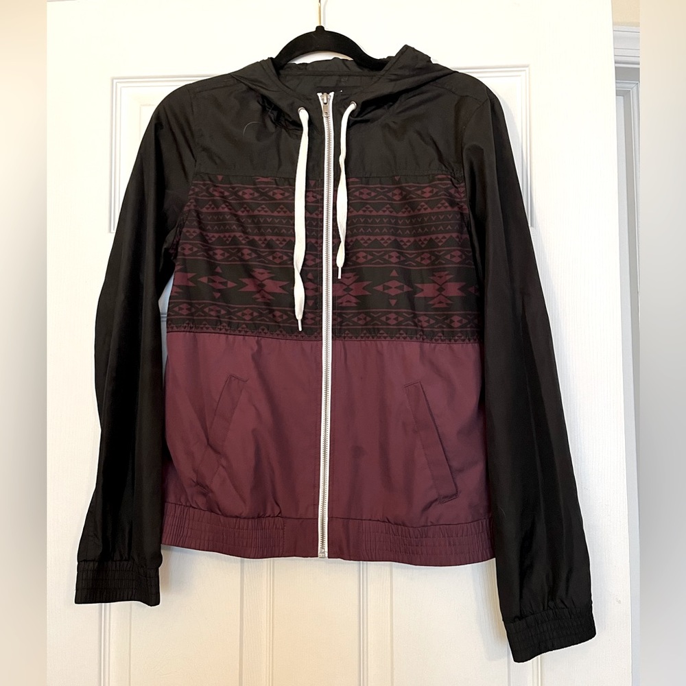 Women’s light windbreaker